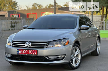 Седан Volkswagen Passat 2012 в Лубнах