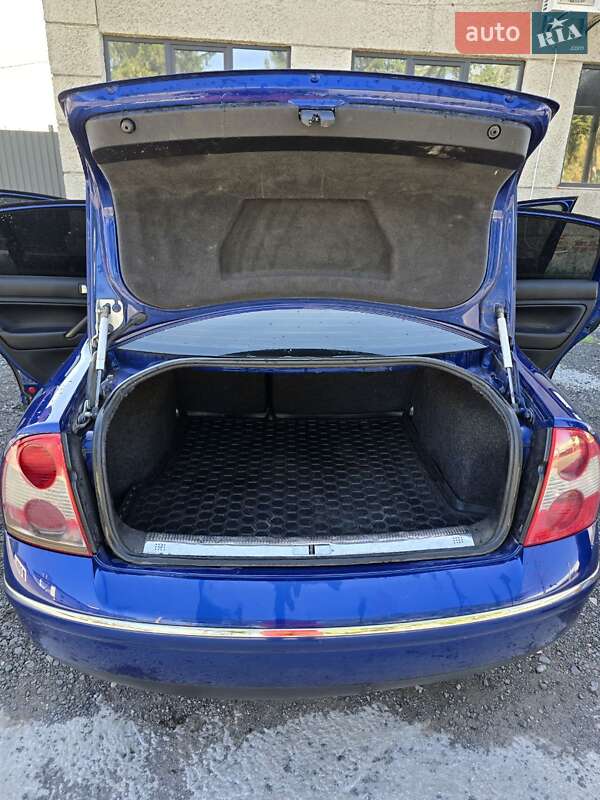 Седан Volkswagen Passat 2002 в Тернополе