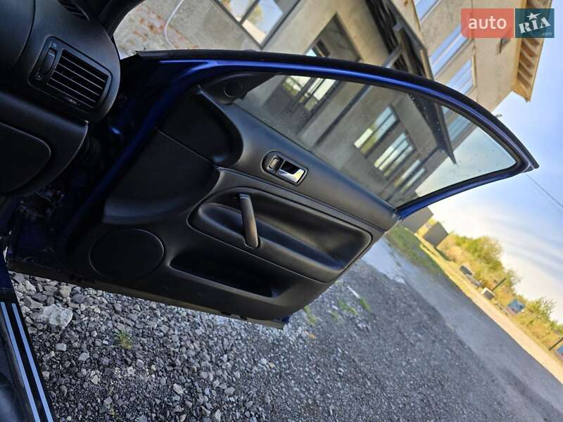 Седан Volkswagen Passat 2002 в Тернополе