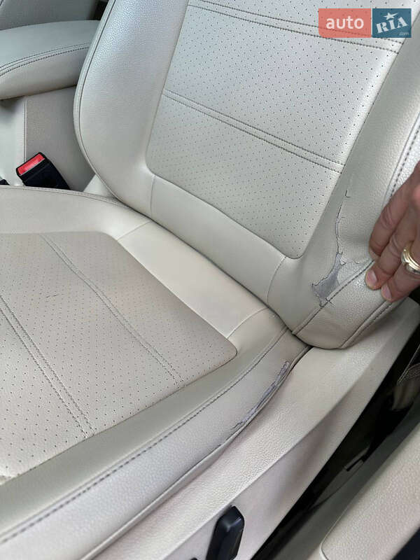 Седан Volkswagen Passat 2013 в Києві