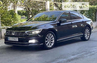 Седан Volkswagen Passat 2019 в Чернівцях