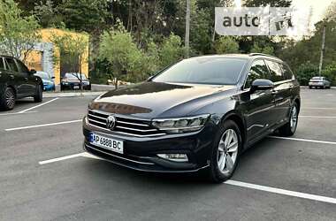 Універсал Volkswagen Passat 2020 в Києві