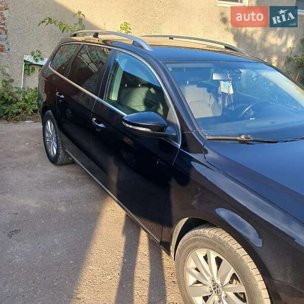 Універсал Volkswagen Passat 2011 в Львові
