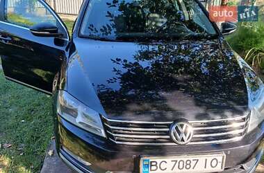 Универсал Volkswagen Passat 2011 в Львове