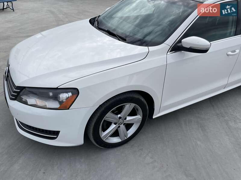 Седан Volkswagen Passat 2014 в Кременчуге