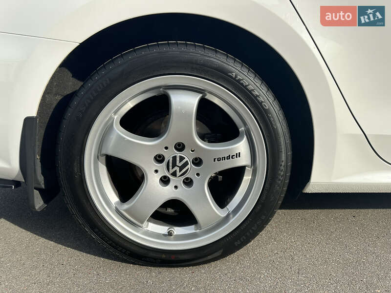 Седан Volkswagen Passat 2012 в Киеве фото 16 Седан Volkswagen Passat 2012 в Киеве