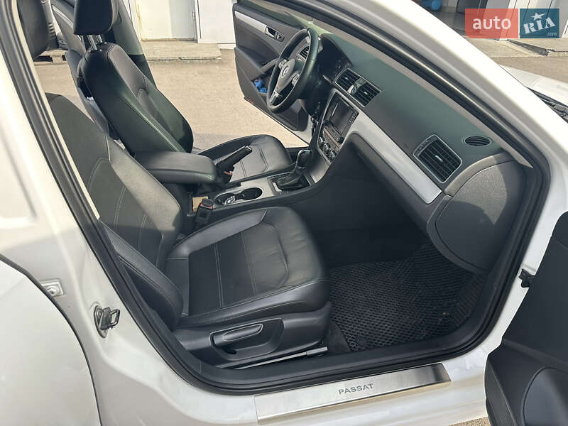 Седан Volkswagen Passat 2012 в Киеве фото 29 Седан Volkswagen Passat 2012 в Киеве