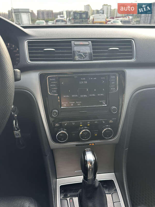 Седан Volkswagen Passat 2012 в Киеве фото 34 Седан Volkswagen Passat 2012 в Киеве