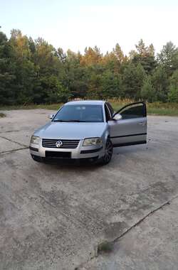 Седан Volkswagen Passat 2003 в Нетішині