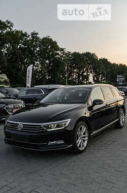 Универсал Volkswagen Passat 2015 в Львове