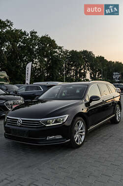 Универсал Volkswagen Passat 2015 в Львове