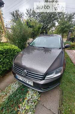 Седан Volkswagen Passat 2012 в Трускавце