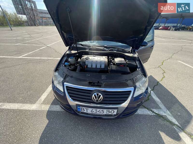 Універсал Volkswagen Passat 2007 в Дніпрі