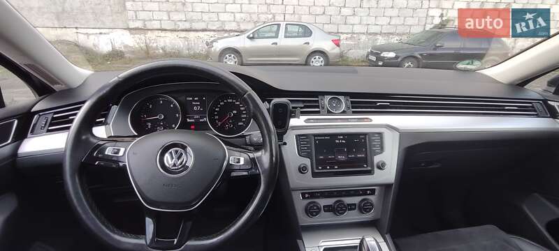 Универсал Volkswagen Passat 2014 в Киеве