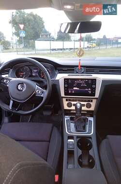Универсал Volkswagen Passat 2018 в Калиновке