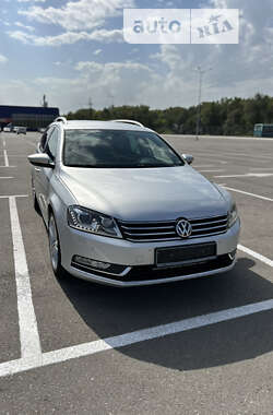 Универсал Volkswagen Passat 2012 в Запорожье