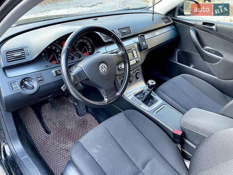 Седан Volkswagen Passat 2007 в Киеве