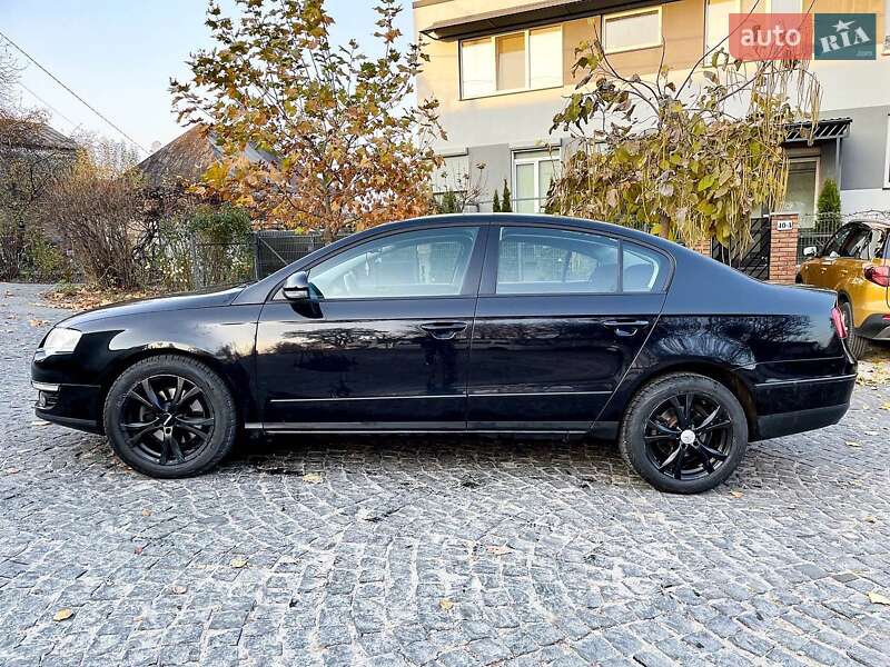 Седан Volkswagen Passat 2007 в Киеве