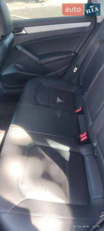 Седан Volkswagen Passat 2013 в Александрие