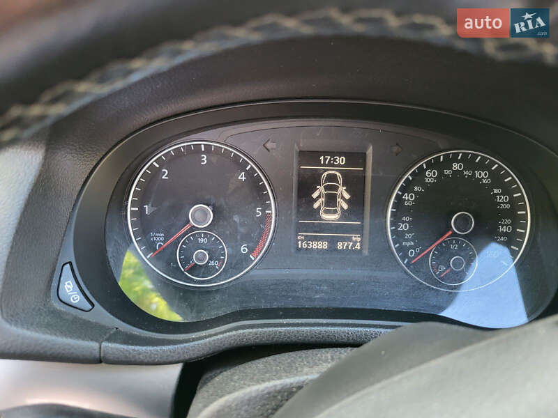 Седан Volkswagen Passat 2013 в Сокале