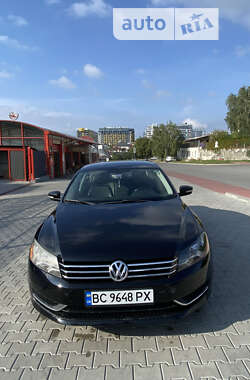 Седан Volkswagen Passat 2012 в Львові