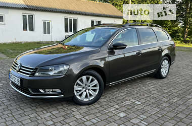 Универсал Volkswagen Passat 2012 в Коломые