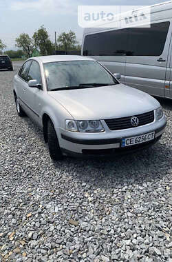 Седан Volkswagen Passat 1997 в Черновцах