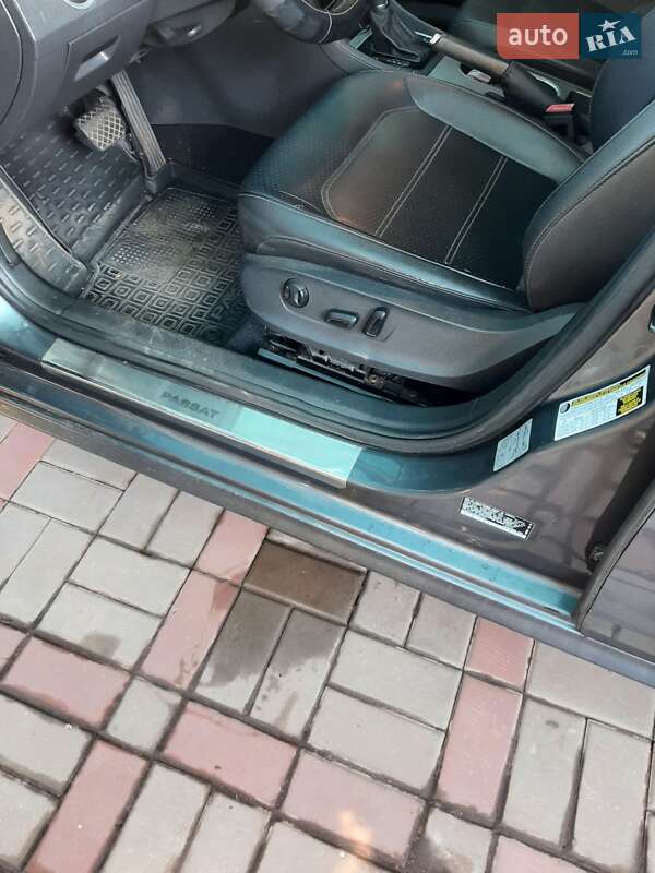 Седан Volkswagen Passat 2013 в Кривом Роге