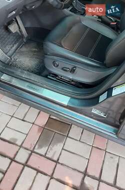 Седан Volkswagen Passat 2013 в 