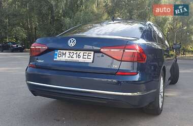 Седан Volkswagen Passat 2018 в Сумах