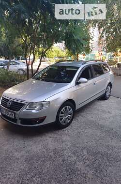 Универсал Volkswagen Passat 2006 в Киеве