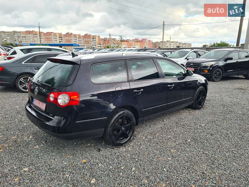 Универсал Volkswagen Passat 2009 в Ровно
