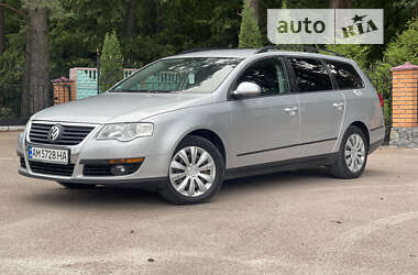 Универсал Volkswagen Passat 2010 в Житомире