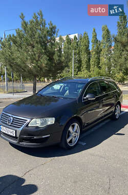 Універсал Volkswagen Passat 2006 в 