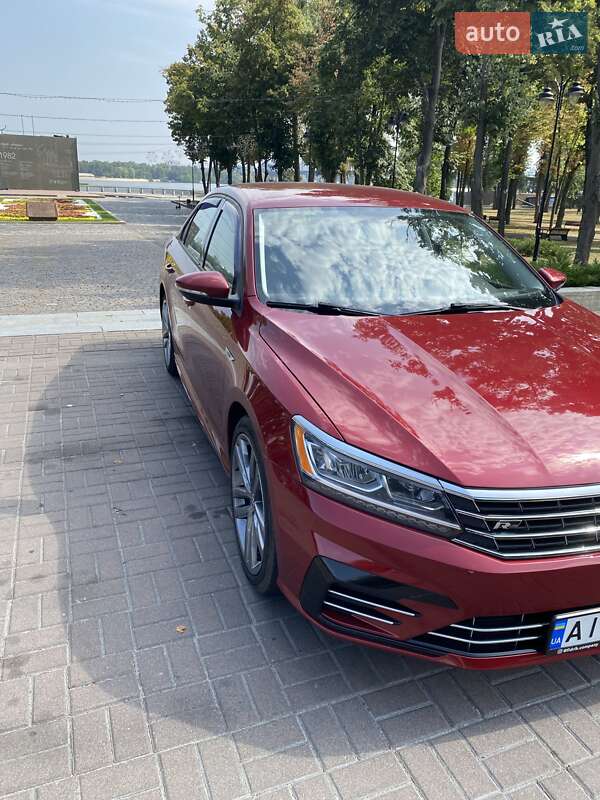 Седан Volkswagen Passat 2017 в 