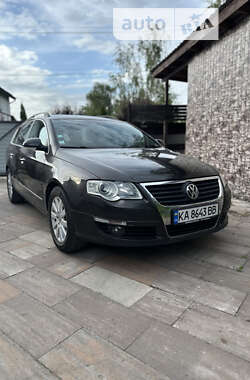 Универсал Volkswagen Passat 2009 в Киеве