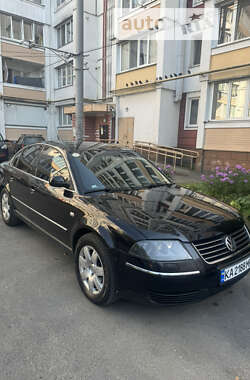 Седан Volkswagen Passat 2002 в Крюківщині