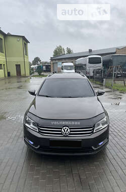 Универсал Volkswagen Passat 2014 в Ивано-Франковске