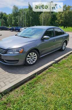 Седан Volkswagen Passat 2012 в Прилуках