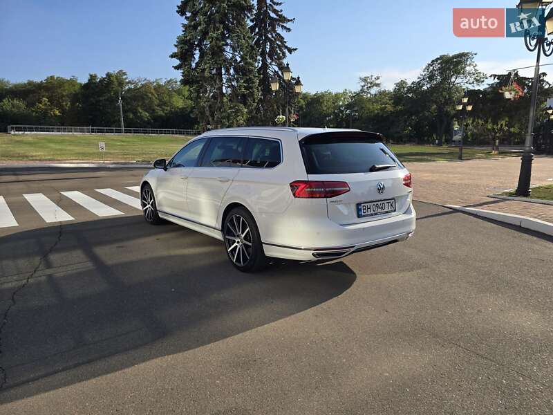 Універсал Volkswagen Passat 2019 в Одесі