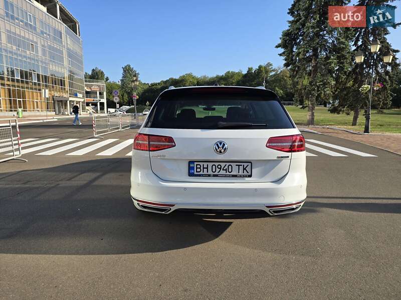 Універсал Volkswagen Passat 2019 в Одесі