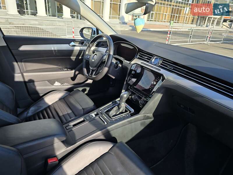 Універсал Volkswagen Passat 2019 в Одесі