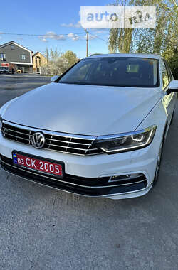 Универсал Volkswagen Passat 2015 в Звягеле