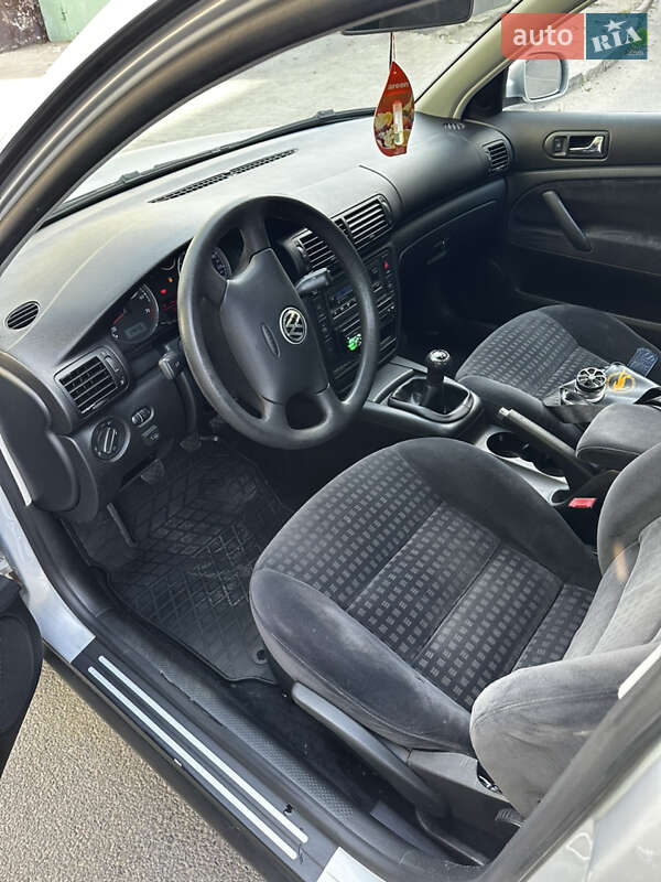 Седан Volkswagen Passat 2002 в Днепре фото 10 Седан Volkswagen Passat 2002 в Днепре
