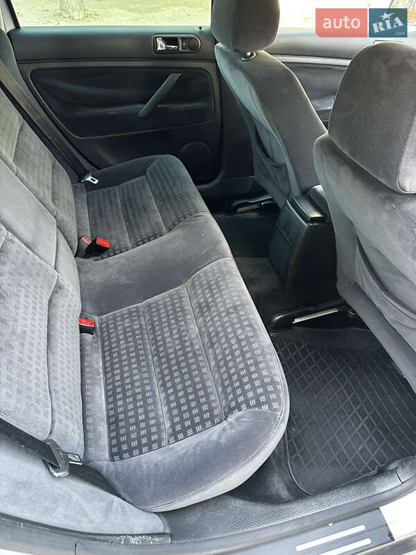 Седан Volkswagen Passat 2002 в Днепре фото 14 Седан Volkswagen Passat 2002 в Днепре