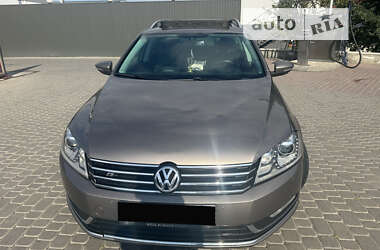 Універсал Volkswagen Passat 2011 в Івано-Франківську