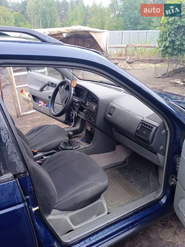 Универсал Volkswagen Passat 1992 в Чигирине фото 5 Универсал Volkswagen Passat 1992 в Чигирине