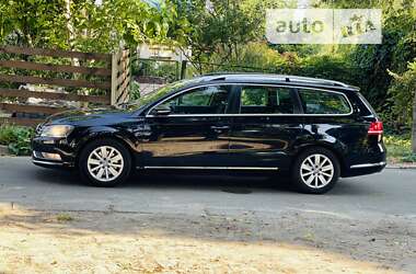 Универсал Volkswagen Passat 2012 в Киеве