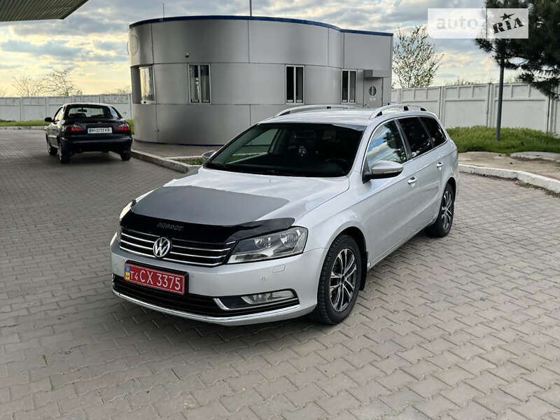 Универсал Volkswagen Passat 2012 в Одессе