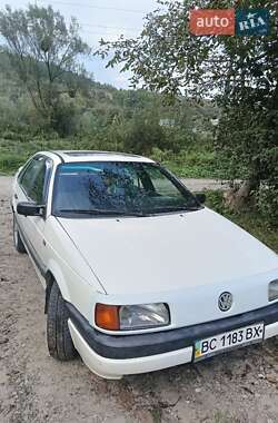 Седан Volkswagen Passat 1988 в 